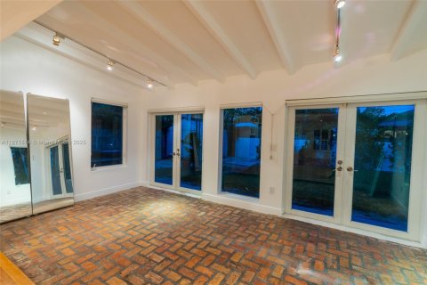 Villa ou maison à louer à Key Biscayne, Floride: 3 chambres, 130.34 m2 № 2036724 - photo 16