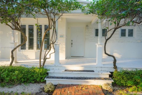 Villa ou maison à louer à Key Biscayne, Floride: 3 chambres, 130.34 m2 № 2036724 - photo 9