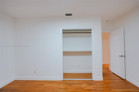 Villa ou maison à louer à Key Biscayne, Floride: 3 chambres, 130.34 m2 № 2036724 - photo 30