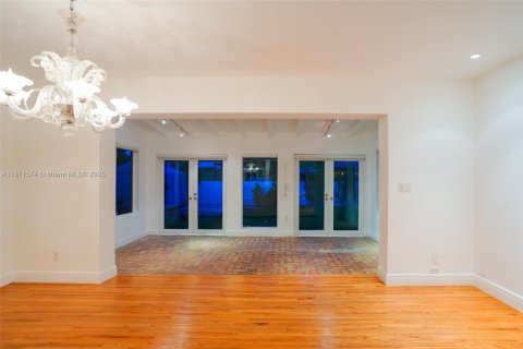 Villa ou maison à louer à Key Biscayne, Floride: 3 chambres, 130.34 m2 № 2036724 - photo 14