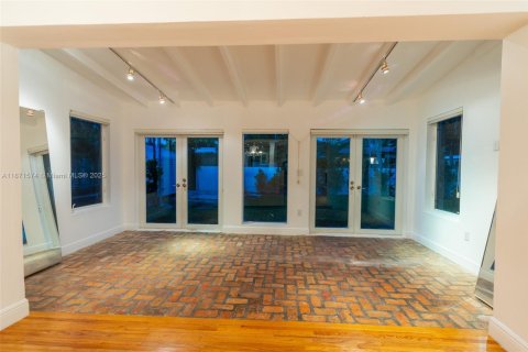 Villa ou maison à louer à Key Biscayne, Floride: 3 chambres, 130.34 m2 № 2036724 - photo 15