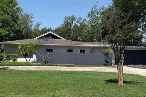 House in Orlando, Florida 3 bedrooms, 252.04 sq.m. № 1737317 - photo 3