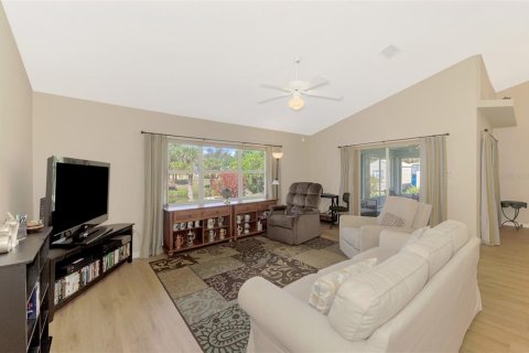 House in Port Charlotte, Florida 3 bedrooms, 180.23 sq.m. № 1542118 - photo 17