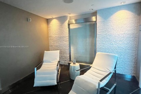 Condo in Sunny Isles Beach, Florida, 3 bedrooms  № 1698422 - photo 11