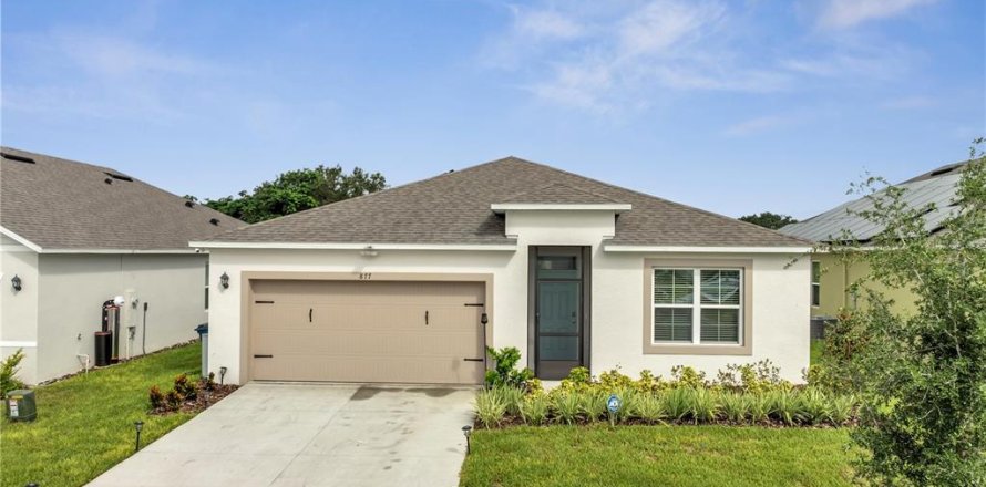 House in Haines City, Florida 4 bedrooms, 174.28 sq.m. № 1832628