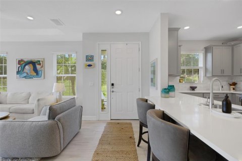Villa ou maison à vendre à Bradenton, Floride: 2 chambres, 144.74 m2 № 2342420 - photo 4
