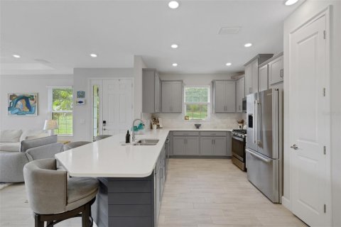 Villa ou maison à vendre à Bradenton, Floride: 2 chambres, 144.74 m2 № 2342420 - photo 13