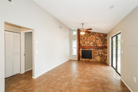 Casa en venta en Port Richey, Florida, 3 dormitorios, 169.55 m2 № 1915577 - foto 4