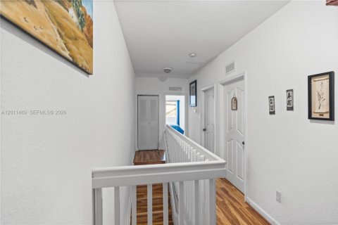 Купить кондоминиум в Майами, Флорида 3 спальни, 145.95м2, № 2075263 - фото 15