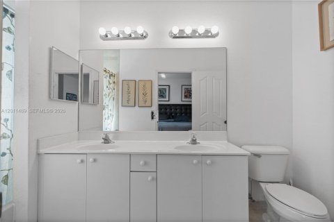 Купить кондоминиум в Майами, Флорида 3 спальни, 145.95м2, № 2075263 - фото 25