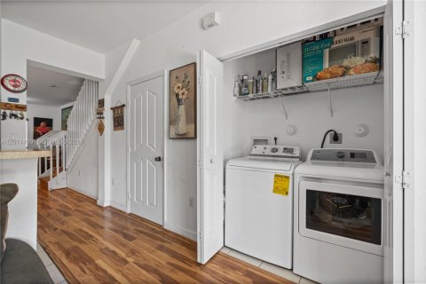 Купить кондоминиум в Майами, Флорида 3 спальни, 145.95м2, № 2075263 - фото 12