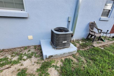 House in Lake Wales, Florida 2 bedrooms, 75.81 sq.m. № 2215408 - photo 17