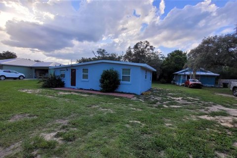 House in Lake Wales, Florida 2 bedrooms, 75.81 sq.m. № 2215408 - photo 3