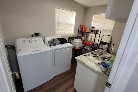 House in Lake Wales, Florida 2 bedrooms, 75.81 sq.m. № 2215408 - photo 13