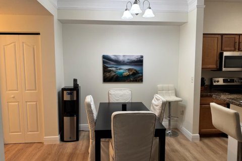 Condo in West Palm Beach, Florida, 2 bedrooms  № 2182825