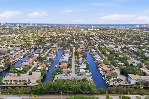 Condo in Fort Lauderdale, Florida, 2 bedrooms № 2280927 - photo 22