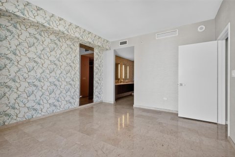 Снять в аренду кондоминиум в Майами, Флорида 3 спальни, 155.7м2, № 2040764 - фото 13