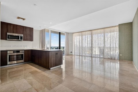 Снять в аренду кондоминиум в Майами, Флорида 3 спальни, 155.7м2, № 2040764 - фото 6