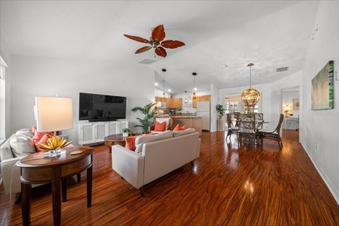 Casa en venta en The Villages, Florida, 2 dormitorios, 122.54 m2 № 2117726 - foto 8