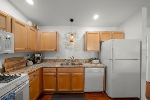 Casa en venta en The Villages, Florida, 2 dormitorios, 122.54 m2 № 2117726 - foto 16