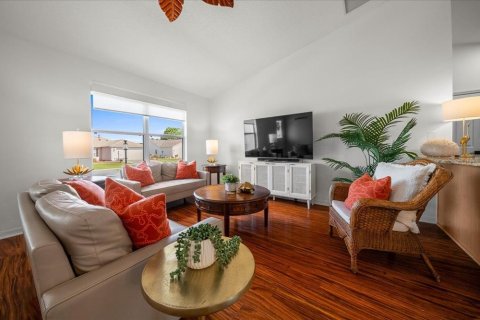 Casa en venta en The Villages, Florida, 2 dormitorios, 122.54 m2 № 2117726 - foto 10
