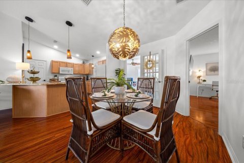Casa en venta en The Villages, Florida, 2 dormitorios, 122.54 m2 № 2117726 - foto 12