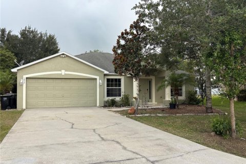 House in Poinciana, Florida 4 bedrooms, 186.83 sq.m. № 2317341
