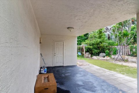 Casa en venta en Fort Lauderdale, Florida, 3 dormitorios, 90.58 m2 № 1937327 - foto 20
