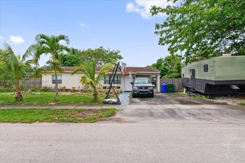 Casa en venta en Fort Lauderdale, Florida, 3 dormitorios, 90.58 m2 № 1937327 - foto 23