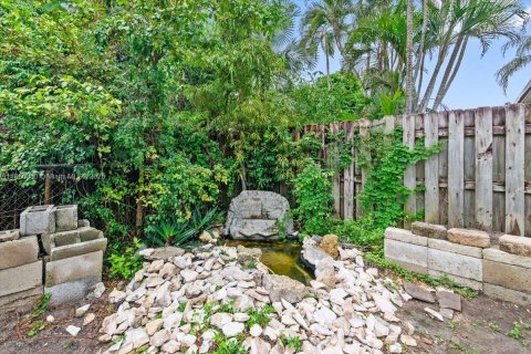 Casa en venta en Fort Lauderdale, Florida, 3 dormitorios, 90.58 m2 № 1937327 - foto 18