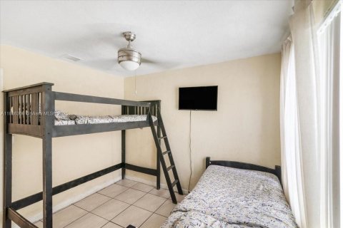 Casa en venta en Fort Lauderdale, Florida, 3 dormitorios, 90.58 m2 № 1937327 - foto 12