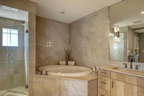 Снять в аренду кондоминиум в Сарасота, Флорида 10 комнат, 259.29м2, № 2094608 - фото 27