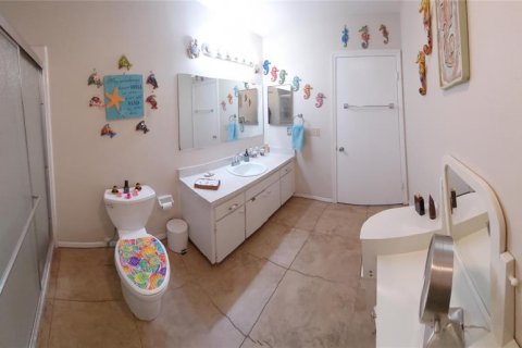 Villa ou maison à vendre à Sun City Center, Floride: 2 chambres, 163.14 m2 № 2415085 - photo 24