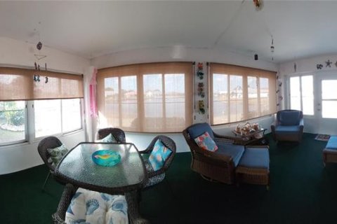 Villa ou maison à vendre à Sun City Center, Floride: 2 chambres, 163.14 m2 № 2415085 - photo 21
