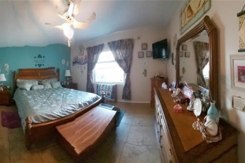 Villa ou maison à vendre à Sun City Center, Floride: 2 chambres, 163.14 m2 № 2415085 - photo 27