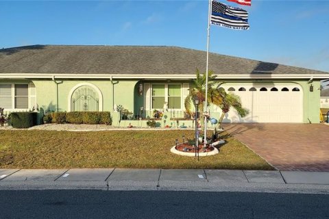 Villa ou maison à Sun City Center, Floride 2 chambres, 163.14 m2 № 2415085