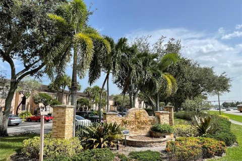 Condo in Davie, Florida, 1 bedroom  № 1938605 - photo 23