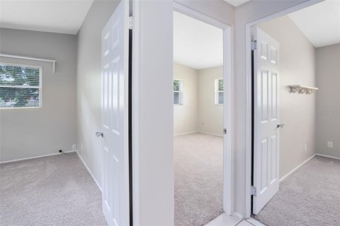House in Sanford, Florida 3 bedrooms, 101.64 sq.m. № 1901808 - photo 10