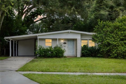 House in Sanford, Florida 3 bedrooms, 101.64 sq.m. № 1901808 - photo 1