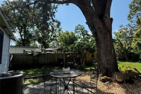 House in Tampa, Florida 2 bedrooms, 104.05 sq.m. № 1873684 - photo 30