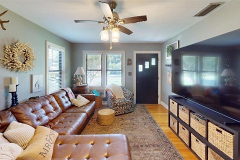 House in Tampa, Florida 2 bedrooms, 104.05 sq.m. № 1873684 - photo 12