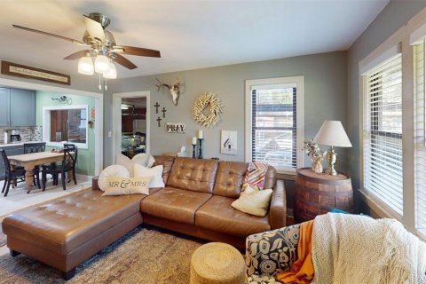 House in Tampa, Florida 2 bedrooms, 104.05 sq.m. № 1873684 - photo 13