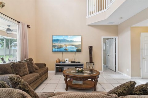 House in Davenport, Florida 6 bedrooms, 257.43 sq.m. № 2212852 - photo 8