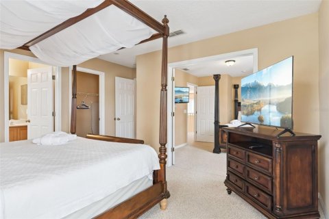 House in Davenport, Florida 6 bedrooms, 257.43 sq.m. № 2212852 - photo 18