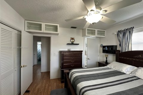 Villa ou maison à louer à Hollywood, Floride: 2 chambres, 102.01 m2 № 1996013 - photo 20