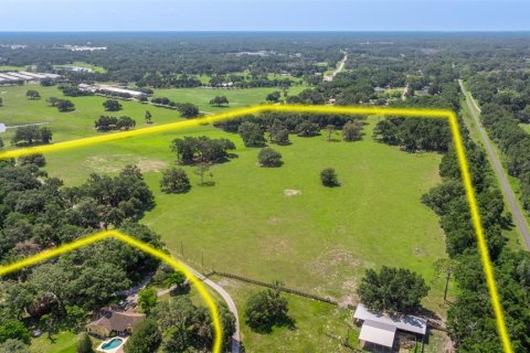 Propiedad comercial en venta en Dade City, Florida, 270.9 m2 № 1755636 - foto 2
