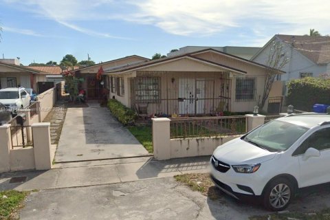 Immobilier commercial à vendre à Miami, Floride: 265.42 m2 № 2022886 - photo 3