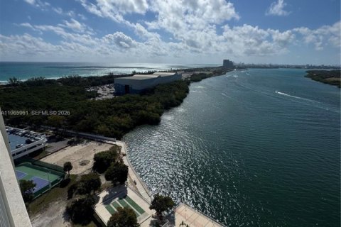 Снять в аренду кондоминиум в Санни-Айлс-Бич, Флорида 2 спальни, 113.34м2, № 2032188 - фото 2