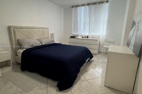 Снять в аренду кондоминиум в Санни-Айлс-Бич, Флорида 2 спальни, 113.34м2, № 2032188 - фото 11