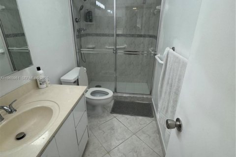 Снять в аренду кондоминиум в Санни-Айлс-Бич, Флорида 2 спальни, 113.34м2, № 2032188 - фото 10